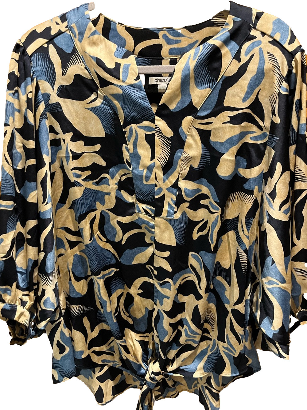 16. WOMENS CHICO’S 2.5/L DETAIL TOP